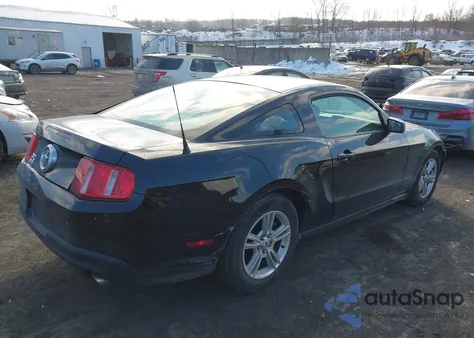 2011 Ford Mustang V6 z USA, uszkodzony, nr VIN 1ZVBP8AM9B5147313